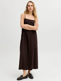 Vestido largo marrón chocolate con tirantes finos