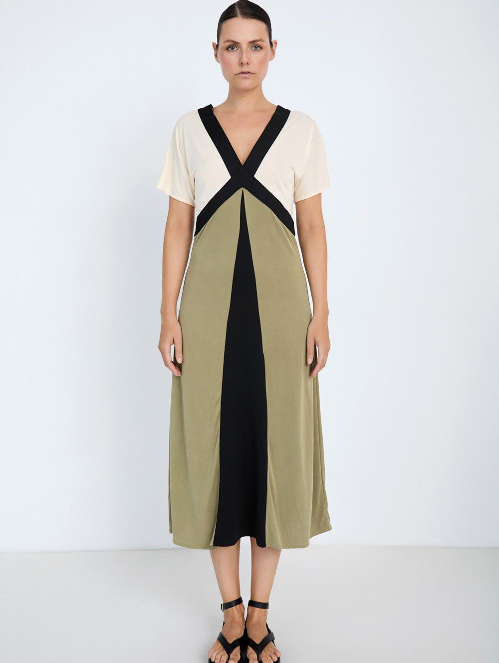 Vestido Midi Estampado Geométrico