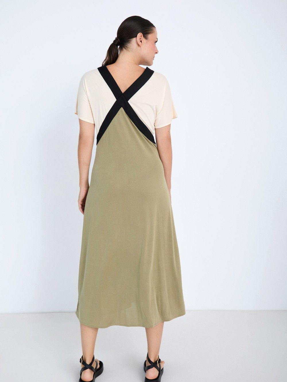 Vestido Midi Estampado Geométrico